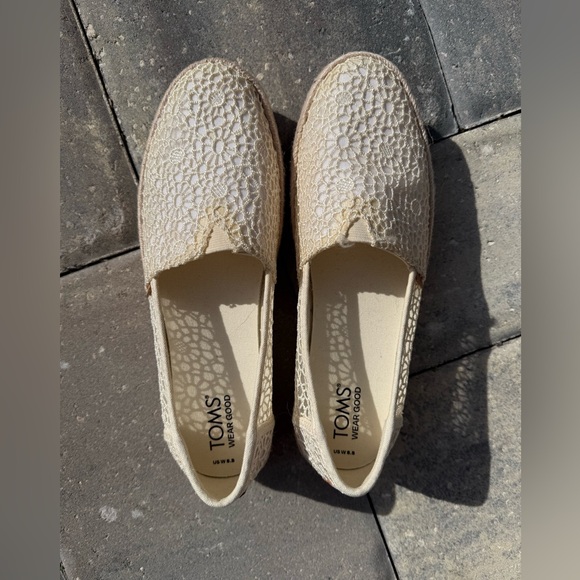 TOMS Women's Lace Espadrilles in Cream - Picture 3 of 6